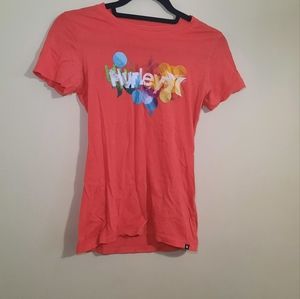 Hurley T-shirt Size Small in Colour Coral